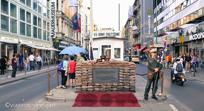 tres-visitas-checkpoint-charlie