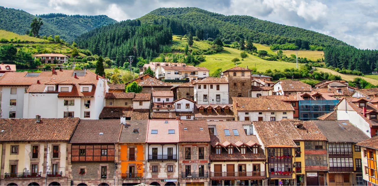 7 Pueblos de Cantabria que no perderse en una ruta en coche 1 Pueblos de Cantabria