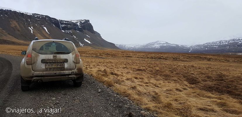 Conducir en Islandia