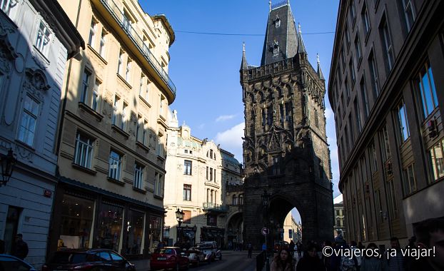 VIAJE Praga - Budapest. Torre de la Pólvora