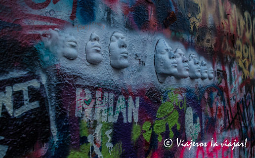 PRAGA. Muro de John Lennon