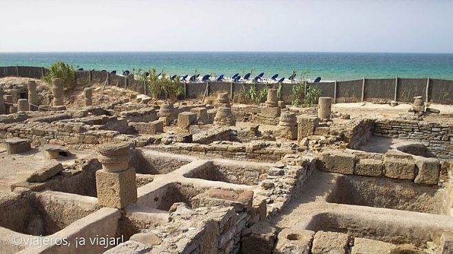 Playa y garum ruinas de Baelo Claudia