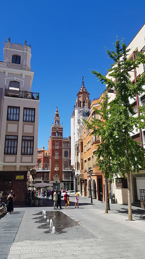 Qué ver en Badajoz en un día | 4 imprescindibles 10 La giralda