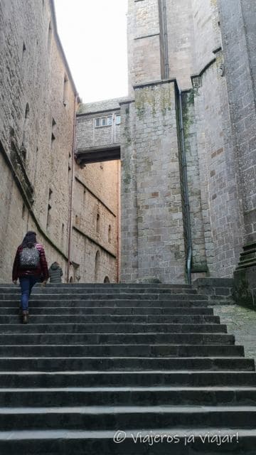 Escalinatas a la Abadía