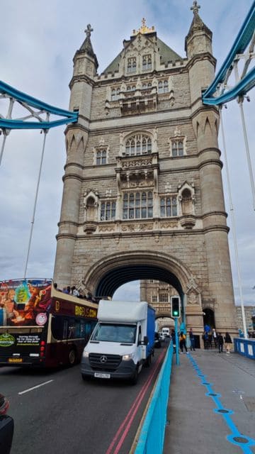 Camino azul a Sala de Maquinas Tower